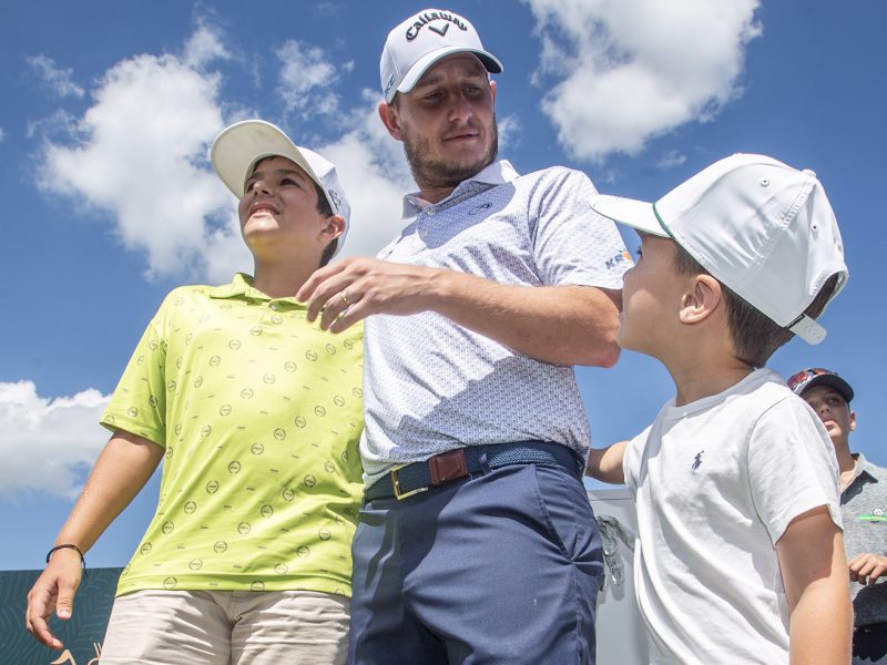 Emiliano Grillo revolucionó el Pilar Golf con su torneo presentado por Destinos a Medida, marcando un hito para el golf juvenil argentino 